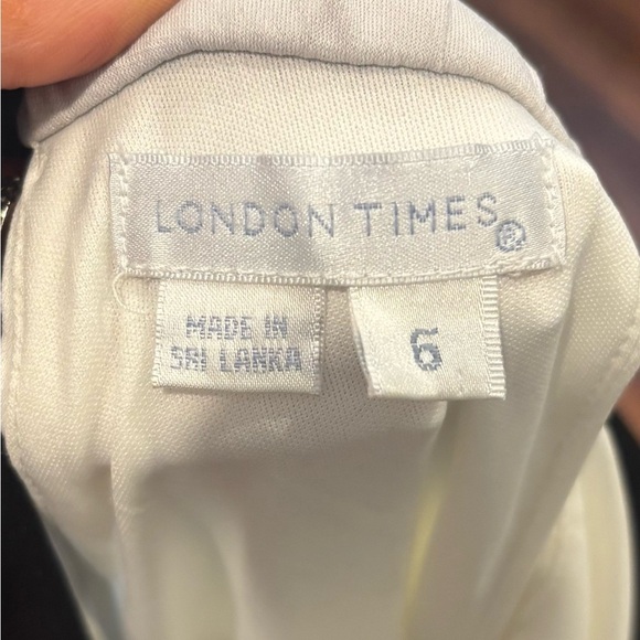 London Times NWOT Chevron Colorblock Keyhole Halter Maxi Dress Sz 6 - Picture 6 of 7